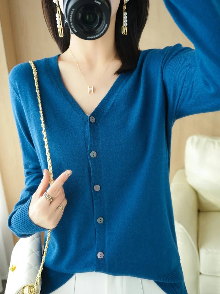 Cashmere Cardigan for Women - V-Neck Oversized Loose Fit for Autumn Wear 3
