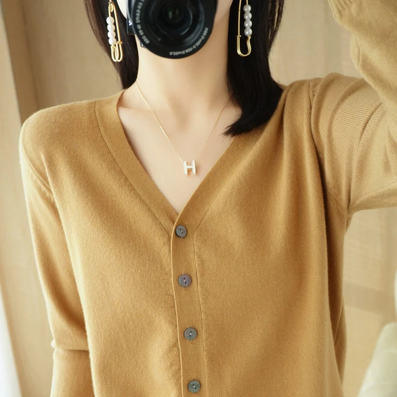 Variant image for Cashmere Cardigan for Women - V-Neck Oversized Loose Fit for Autumn Wear-7