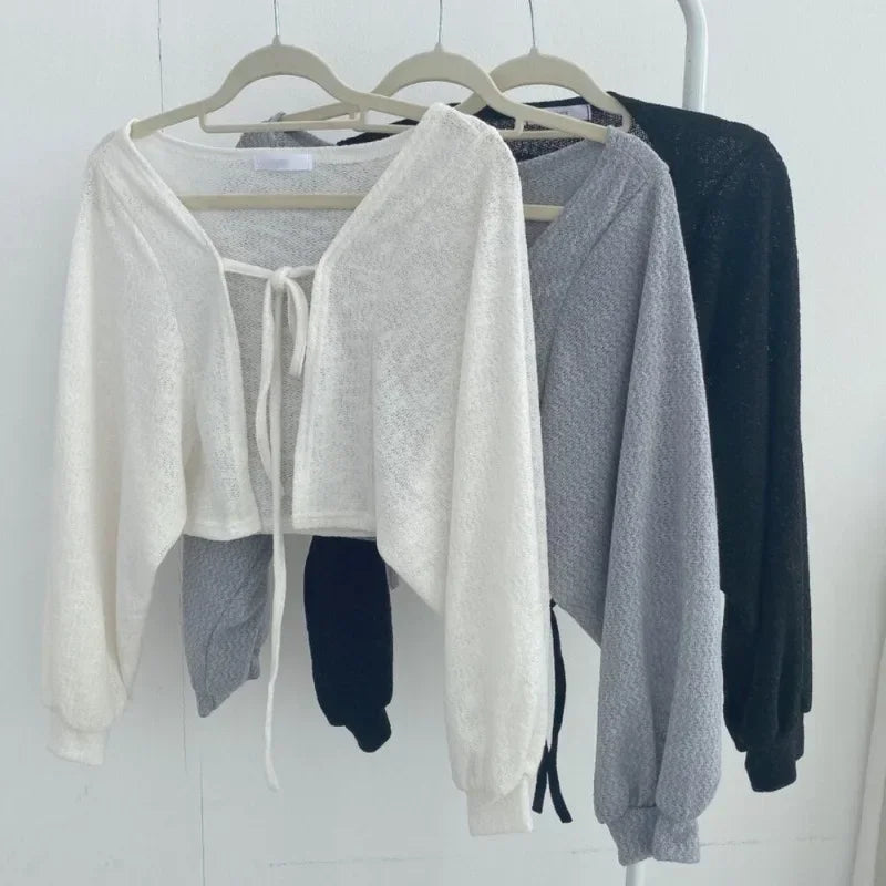Elegant Women's Cardigan - Lightweight Lace-Up Knitwear with Lantern Sleeves 5